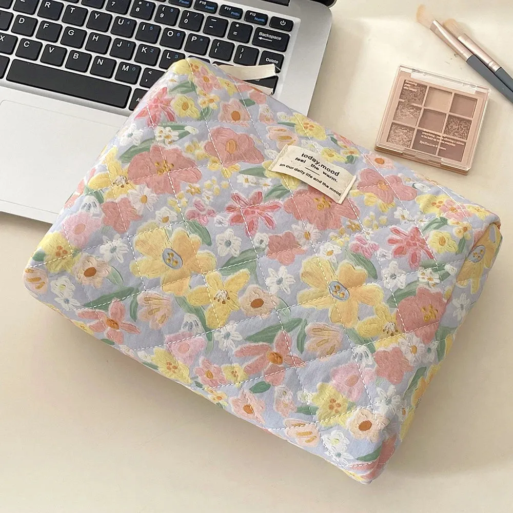 🌸 Kawaii Vintage Flower Handbag 💖 Quilted Cosmetic Travel Organizer 🌼 Mini Pouch for Makeup & Lipstick ✨