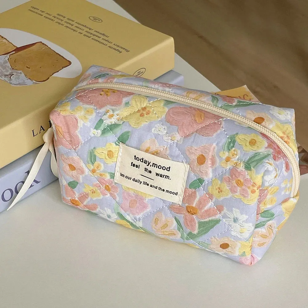 🌸 Kawaii Vintage Flower Handbag 💖 Quilted Cosmetic Travel Organizer 🌼 Mini Pouch for Makeup & Lipstick ✨