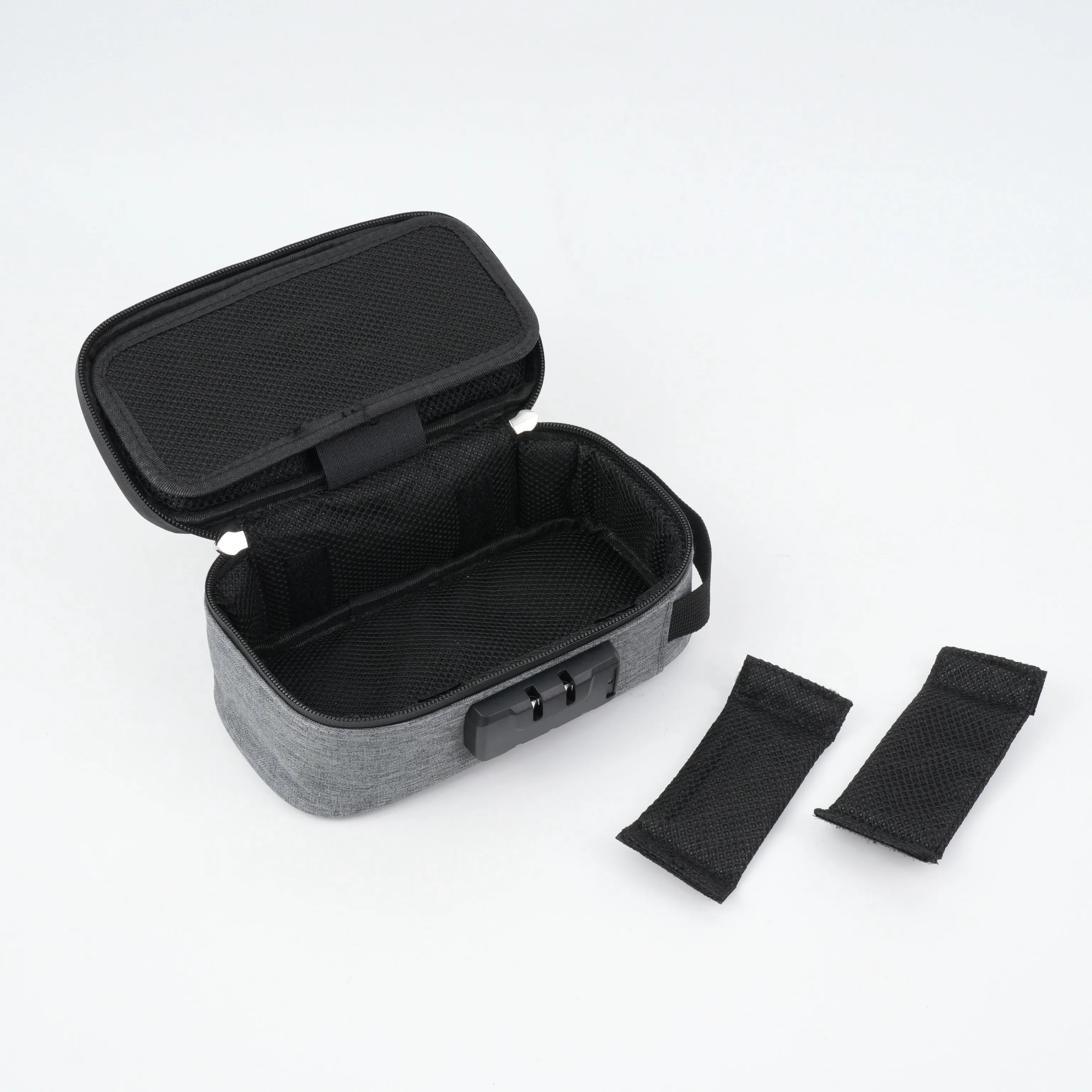 Alyssa | Elegant and Functional Toiletry Bag