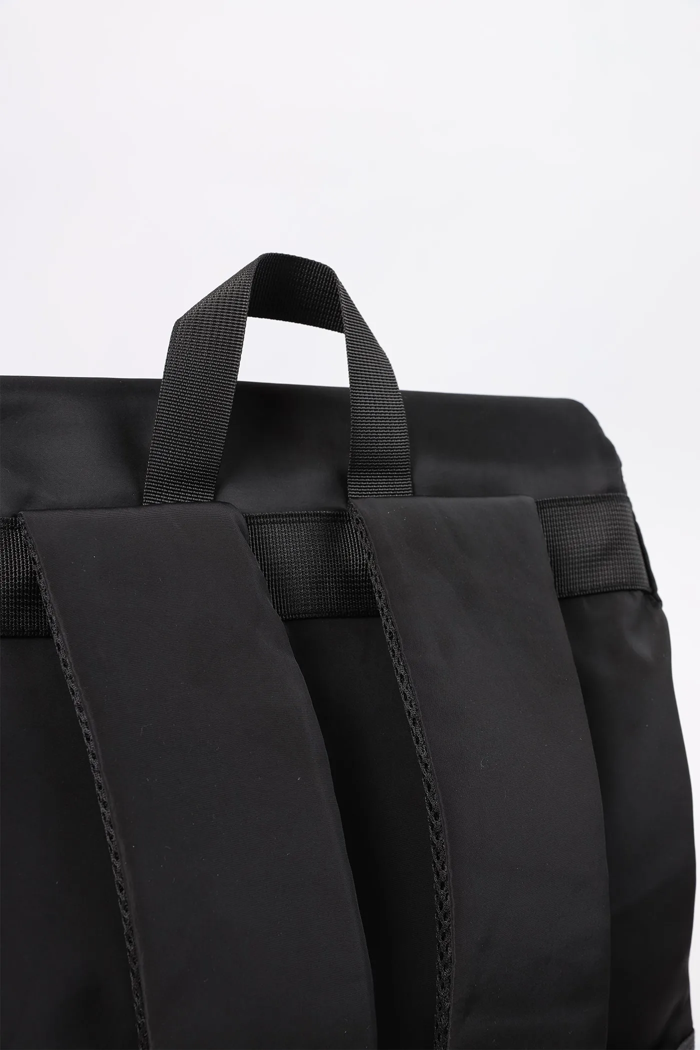 BLACK BACK-PACK