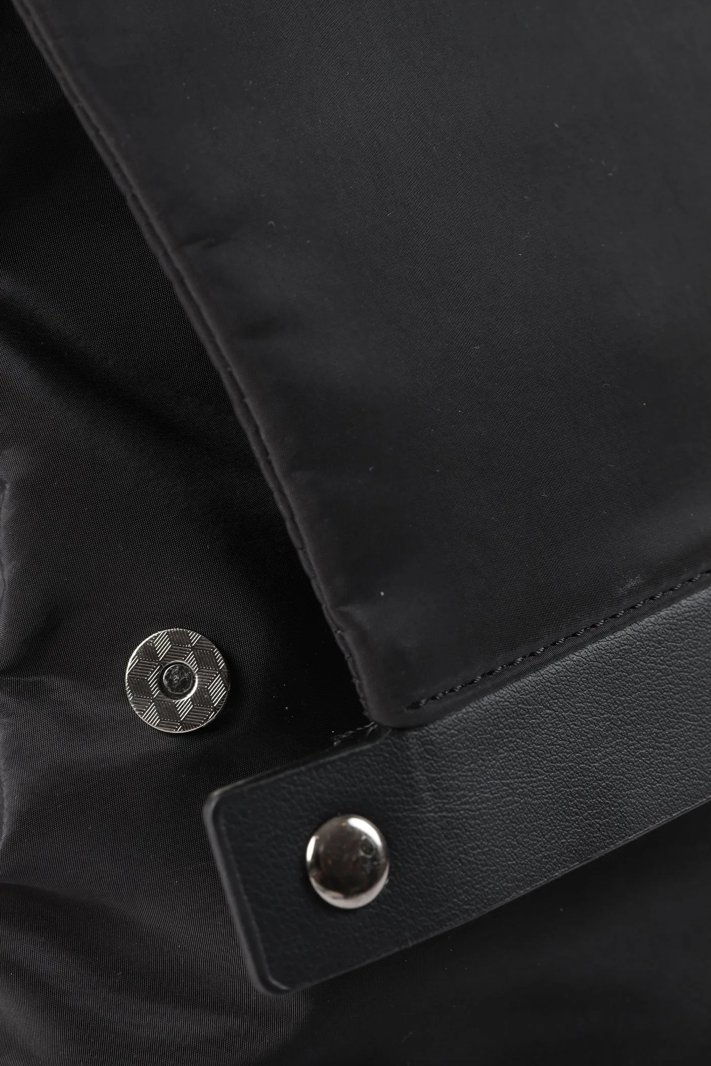 BLACK BACK-PACK