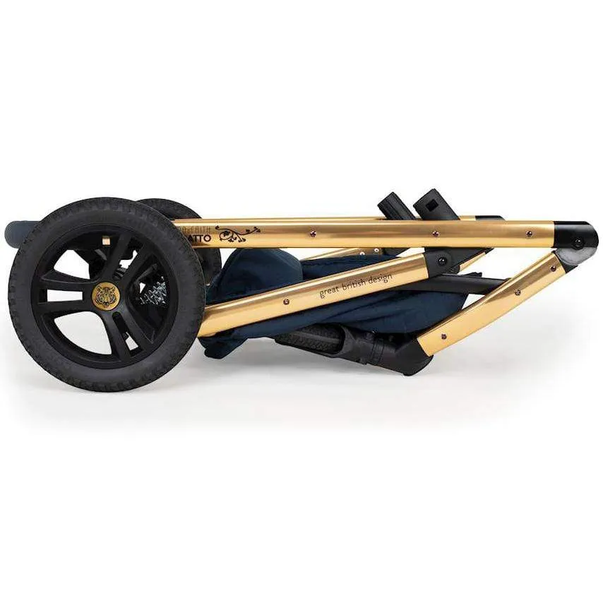 Cosatto Wow Continental Pushchair/Pram and Accessories On The Prowl