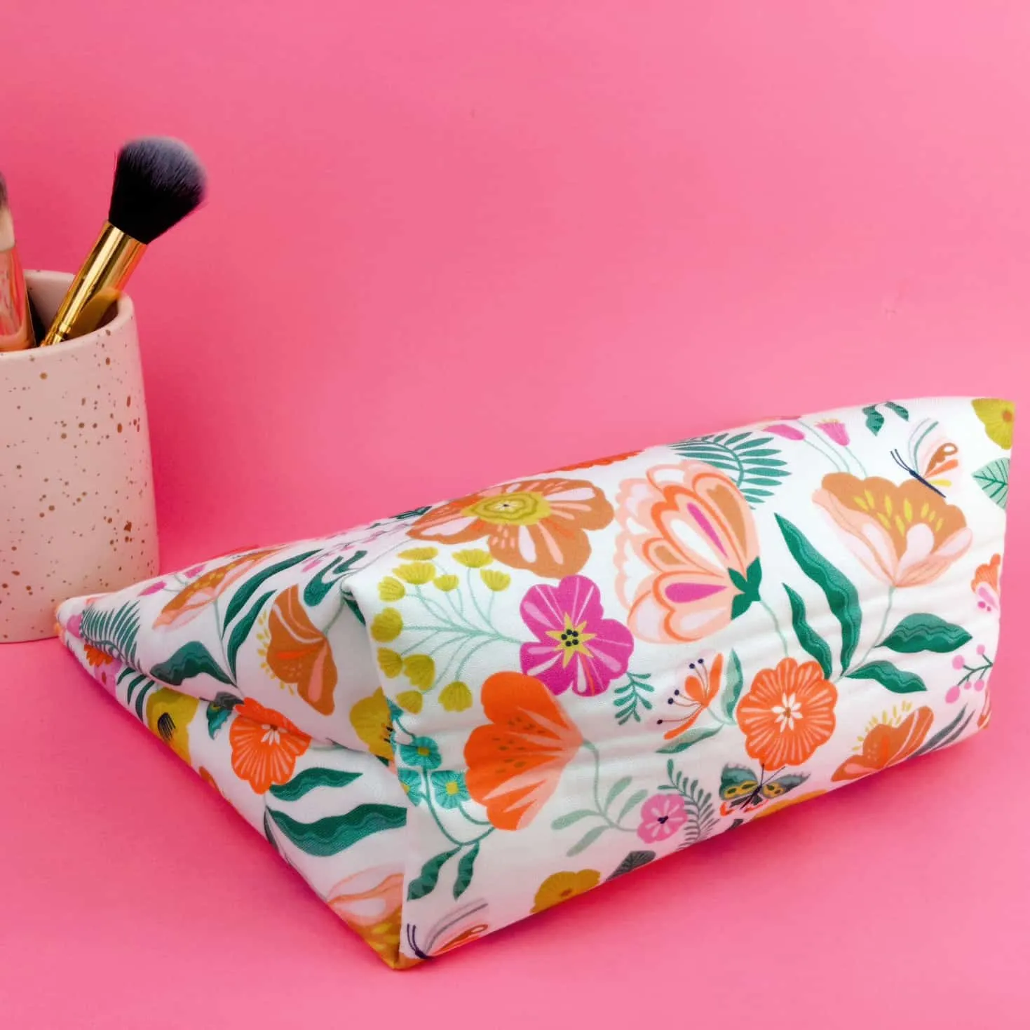 Cream Floral Large Makeup Bag.