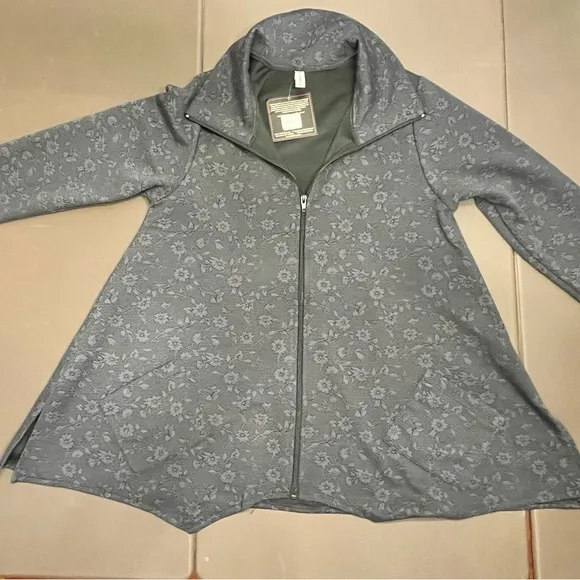 F.H. Clothing Jacket Asymmetrical Floral Artsy Oversized Lagenlook NWT Gray S