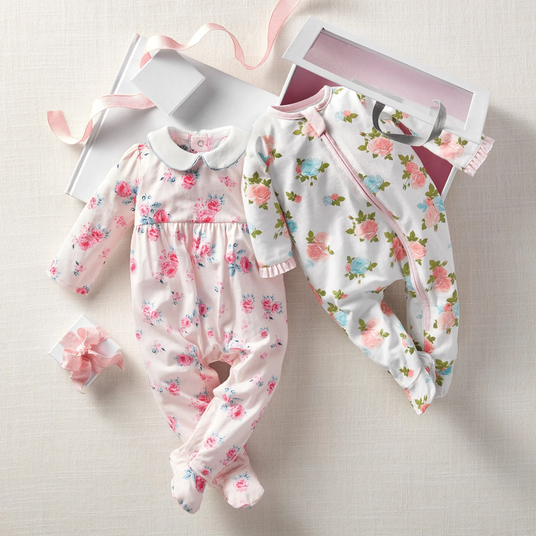 Floral Sleepers Watch Me Grow Gift Set