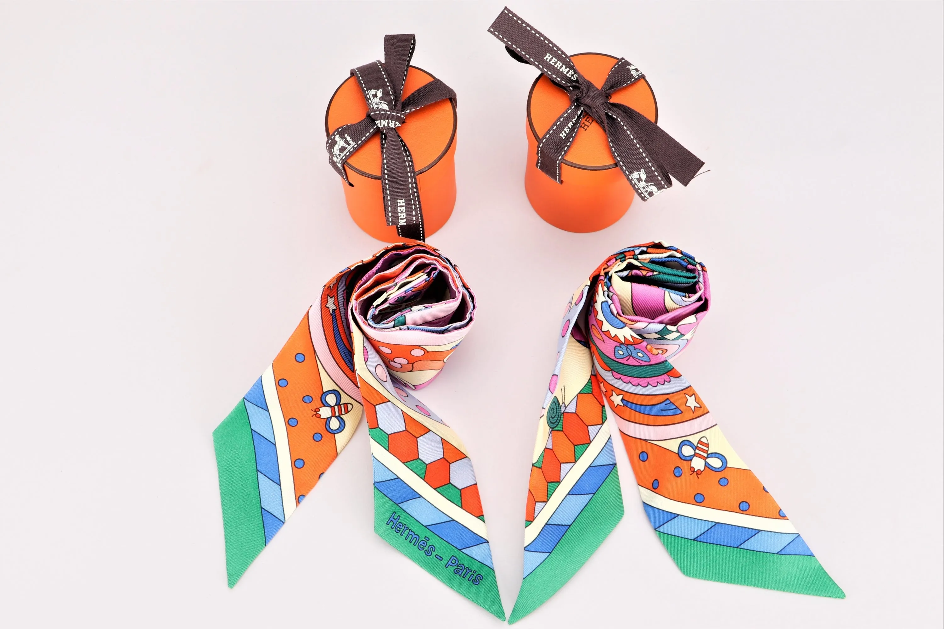 HERMES SILK TWILLY LES MURMURES MULTICOLOR 063005S HTH2302, WITH BOX