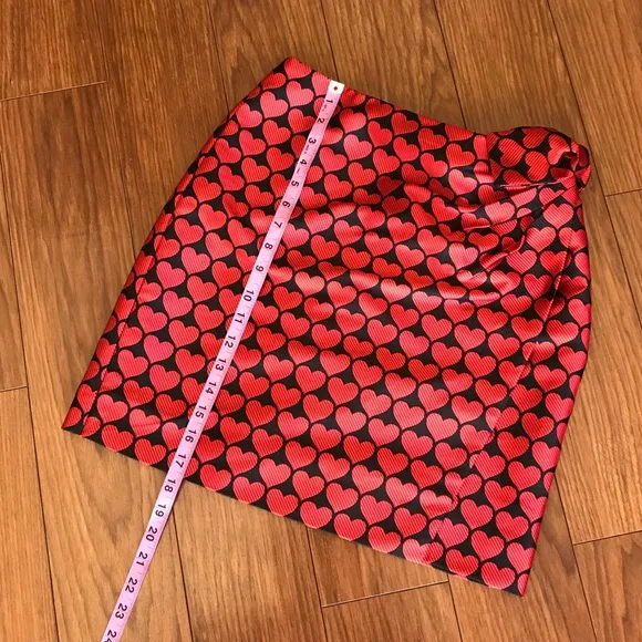 J.CREW Bow Wrap Skirt In Jackquard Hearts Size 2