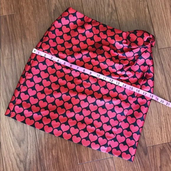 J.CREW Bow Wrap Skirt In Jackquard Hearts Size 2