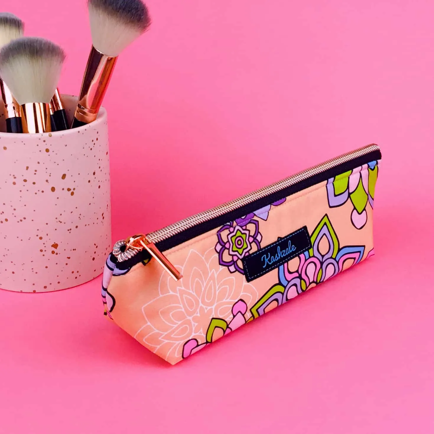 Mandala Magnifica Peach Makeup Brush Bag. Exclusive Design.