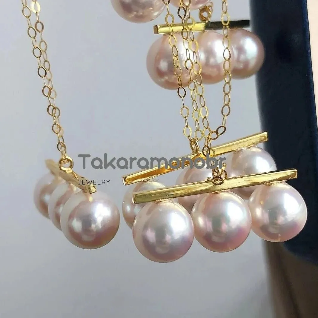 Matchstick 8.0-8.5 mm White Akoya Pearl Pendant Mounted on 18-Karat Yellow Gold