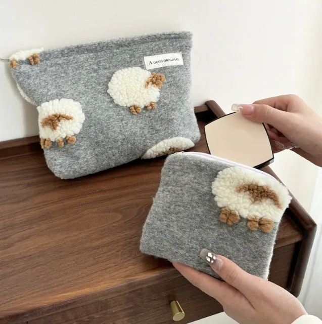 New Woolen and Lamb Wool Cosmetic Bag, Cosmetic Storage Pouch, Inner Pouch, Red Packet Holder, Portable Large-Capacity Handbag. C-241217-3