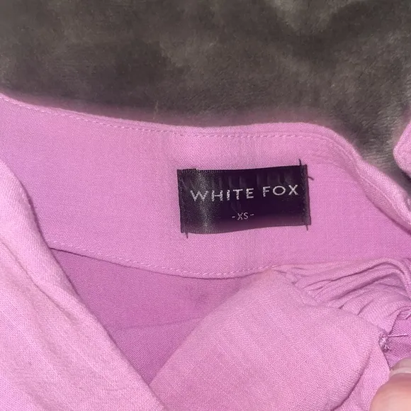 NWOT White Fox boutique knot mini skirt with slit