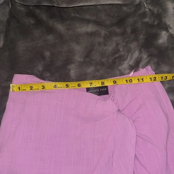 NWOT White Fox boutique knot mini skirt with slit