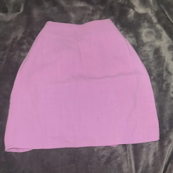 NWOT White Fox boutique knot mini skirt with slit