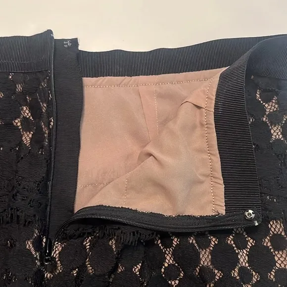 NWT Ann Taylor Petite Eyelash Lace Skirt Black &amp; Tan Size 10P