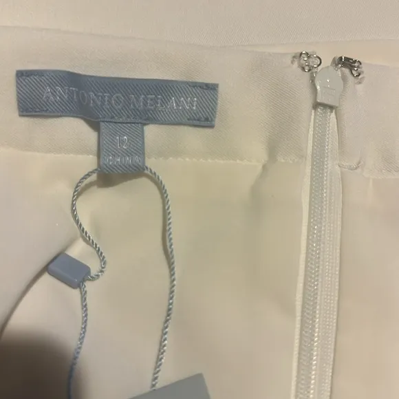 NWT Antonio Melani Sabine Twill Zip BackMini Skirt color Ivory