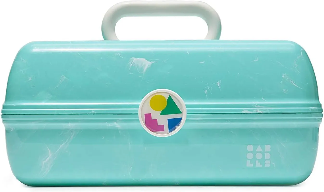 On-The-Go Girl Makeup Box, Hard Plastic Makeup Organizer Box, Built-In Mirror, Secure Latch for Safe Travel, Spacious Storage for Large Items