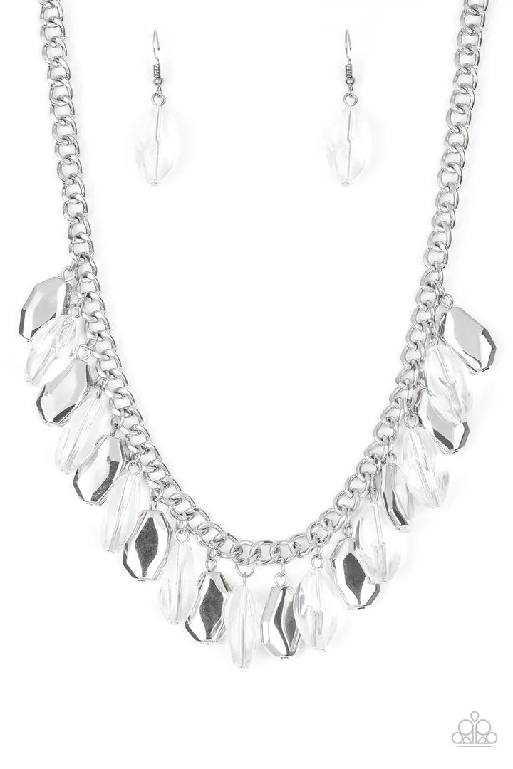 Paparazzi Fringe Fabulous Necklace White