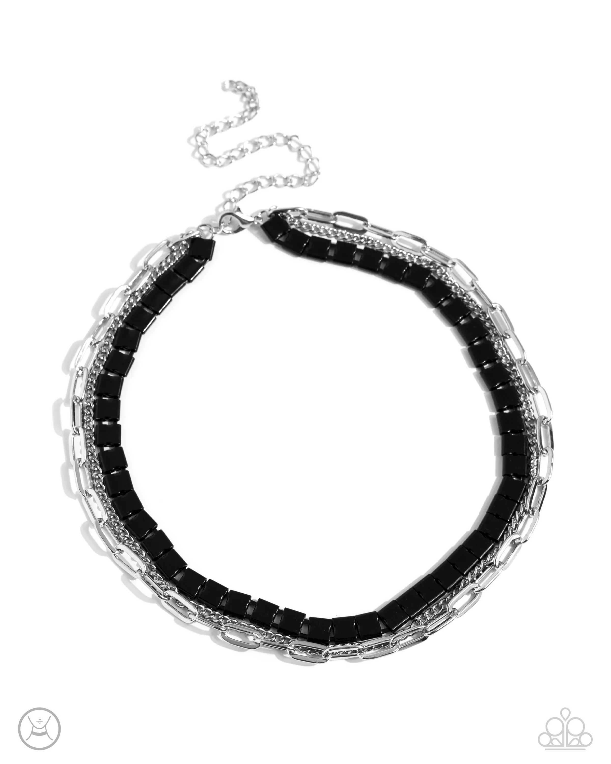 Paparazzi LAYER of the Year Necklace Black