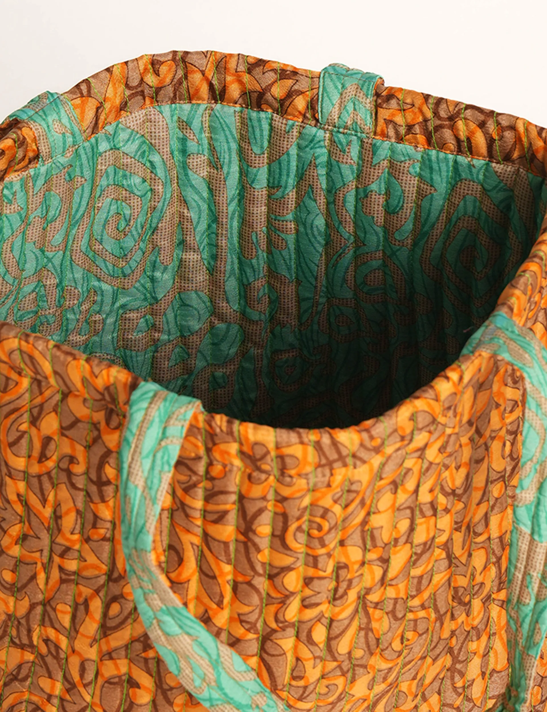 QUILTED SHOPPER BAG